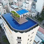 Sea Queen Hotel
